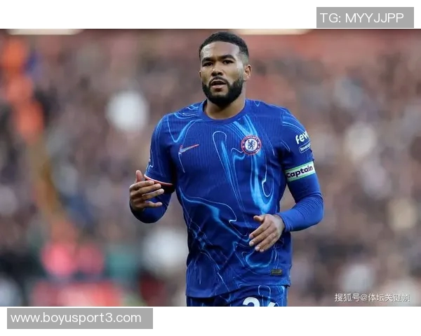 阿什利科尔评选英超最佳后卫阵容内维尔埃弗拉贝尔沃克与我同在