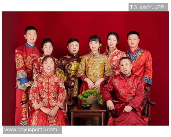 幸福满溢库嫂分享全家福六口之家甜蜜瞬间尽显温馨