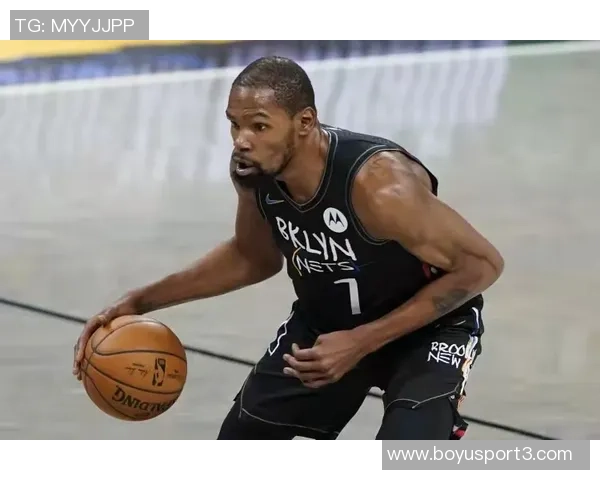 布克赛后手持库里签名鞋款Book1出席采访引发热议