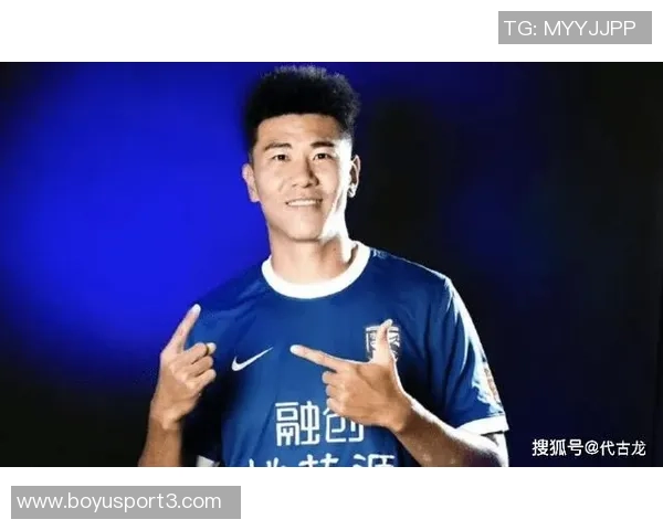 武汉三镇与30岁后卫刘奕鸣续约成功曾随队夺得中超冠军荣耀