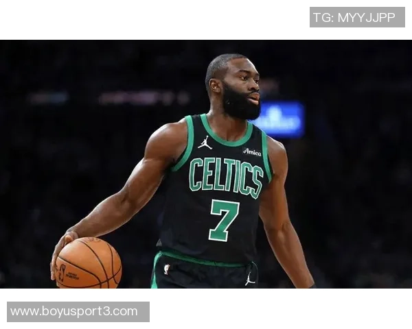 杰伦布朗昨日狂砍40分今日客场对阵鹈鹕出战存疑引发关注