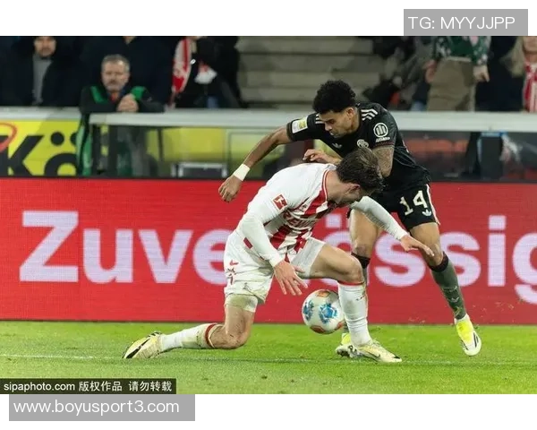 施洛特贝克续约悬念引发多特防线动荡或将迎多名球员离队 施洛特贝克续约悬念引发多特防线动荡或将迎多名球员离队